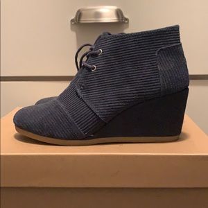 Navy corduroy Toms wedge shoes